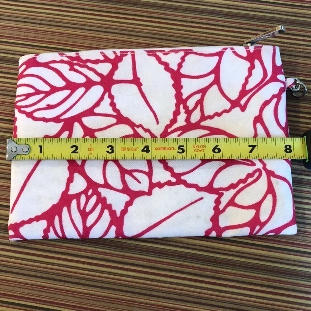 Clinique Big/Little Makeup Pouch Set